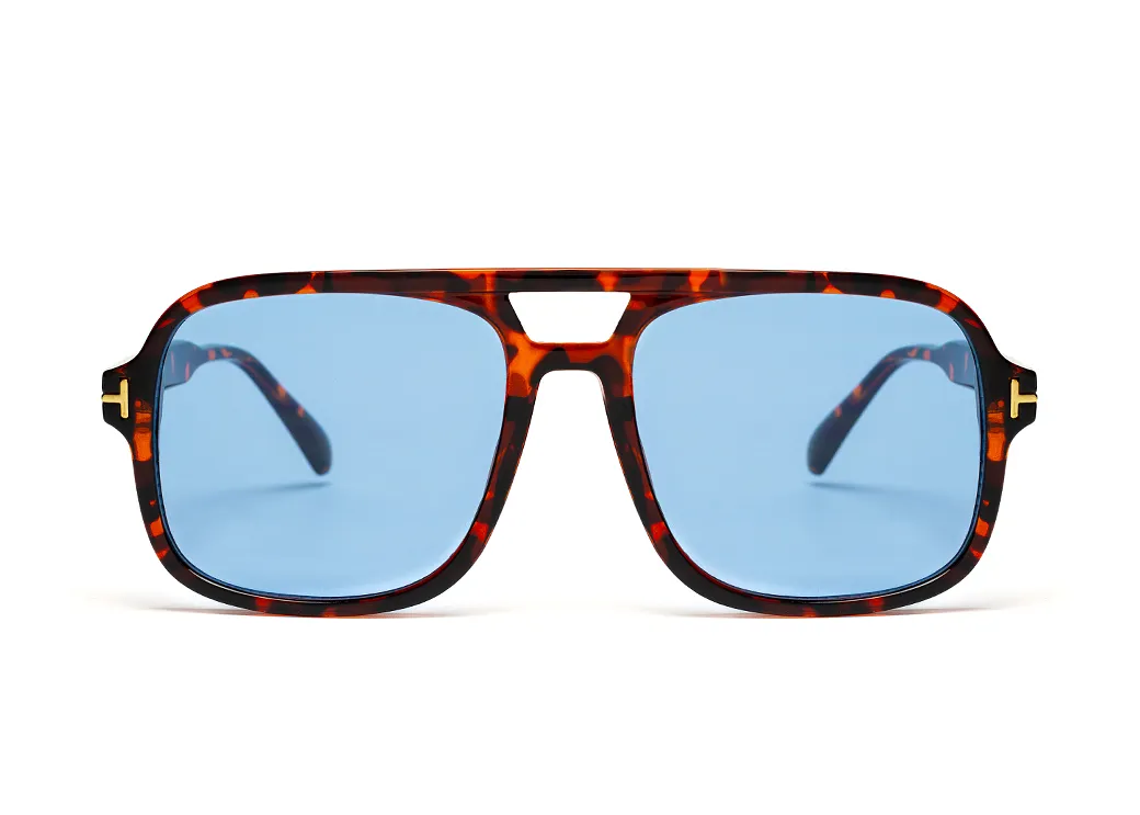 Exclusive 68236-C4 z etui